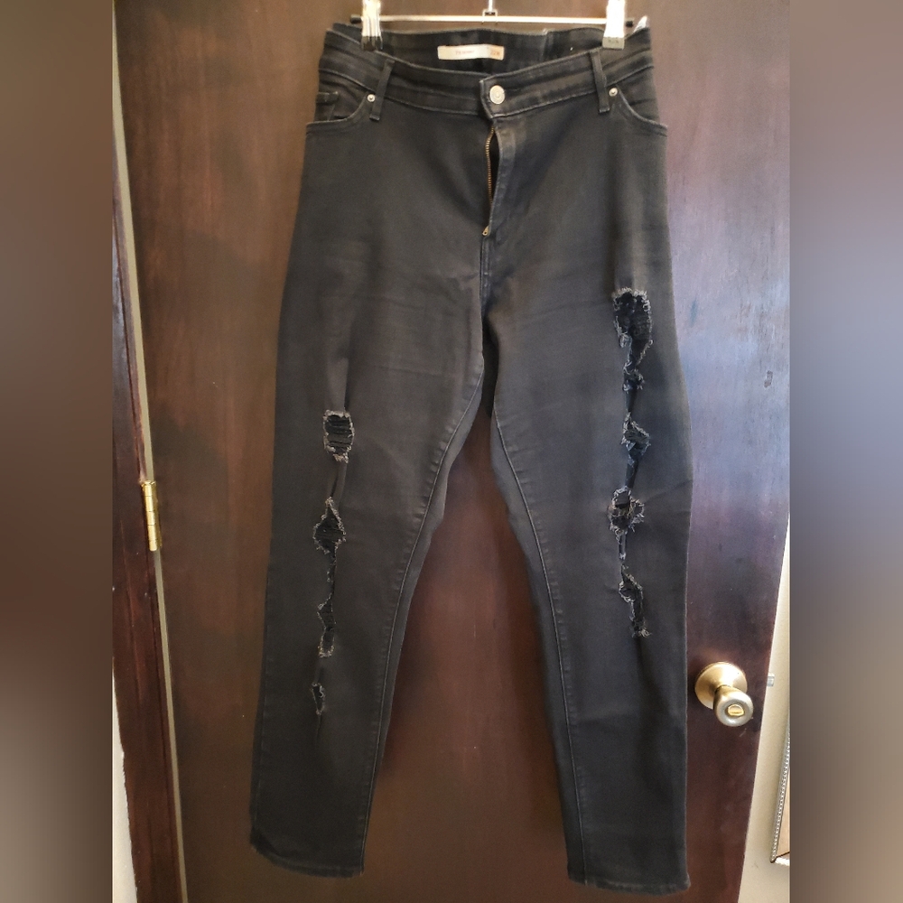 Black Levis